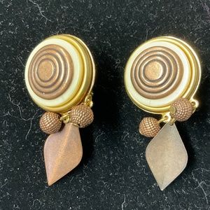 Copper tone Dangle Clip-on earrings Vintage